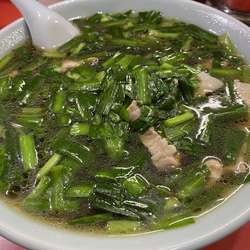 ニラソバ＋半分のチャーハン＋餃子3個