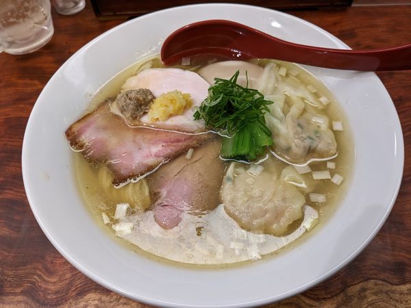 「特製塩そば」@三馬路 東京店の写真