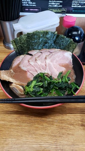 「海苔ほうれん草ラーメン＋チャーシュー＋限定C豚トロ」@麺家 紫極の写真