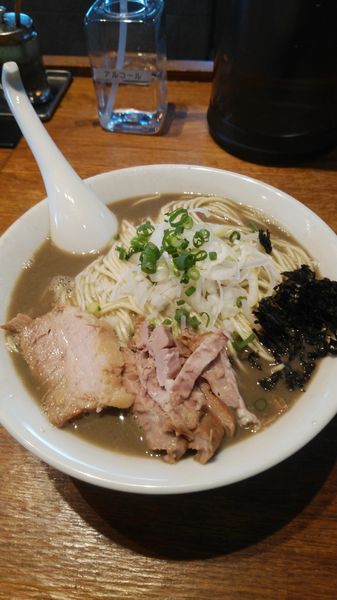 「濃厚煮干しそば　大」@中村屋総本山の写真