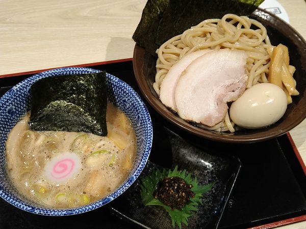 「特製つけめん（並）￥1080＋生七味￥100＝￥1180」@次念序 ふかや花園プレミアムアウトレット店の写真