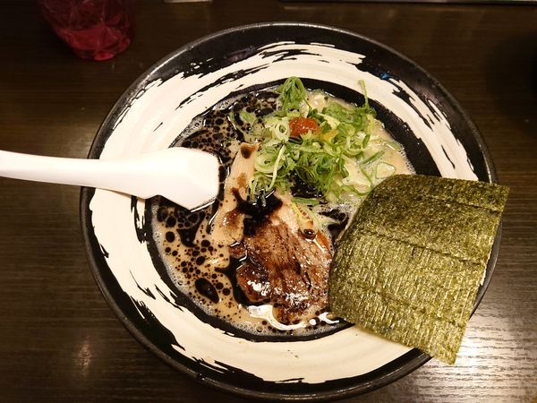 「黒ラーメン¥750+ライス¥100」@らーめんBUBUの写真