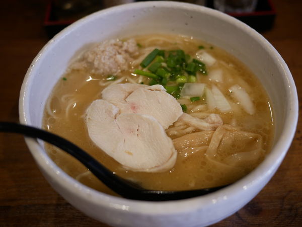 「濃厚鶏白湯そば 醤油」@濃厚鶏麺 ゆきかげ 三ノ輪店の写真