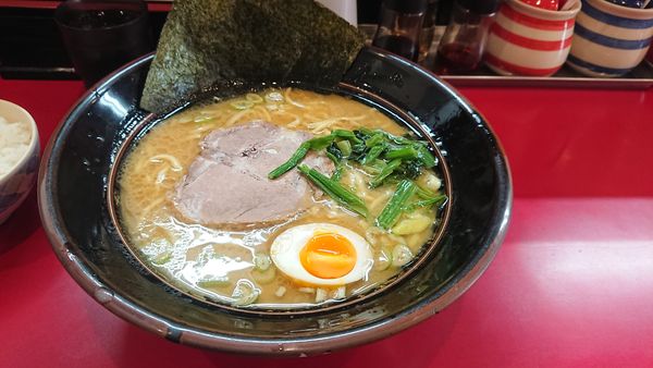 「ラーメン　麺固め　濃いめ　油多め」@横浜家系ラーメン 並木家の写真