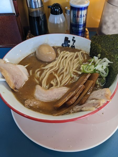 「よし丸らーめん＋味玉」@らーめん よし丸の写真