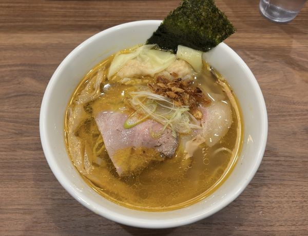 「塩中華そば＋ワンタン（3個）」@らーめん・餃子 ひしお亭の写真