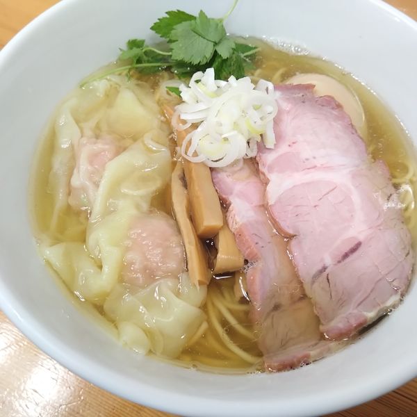 「特製塩ラーメン900円、チャーシューご飯300円、冷酒350」@中華そば こてつの写真