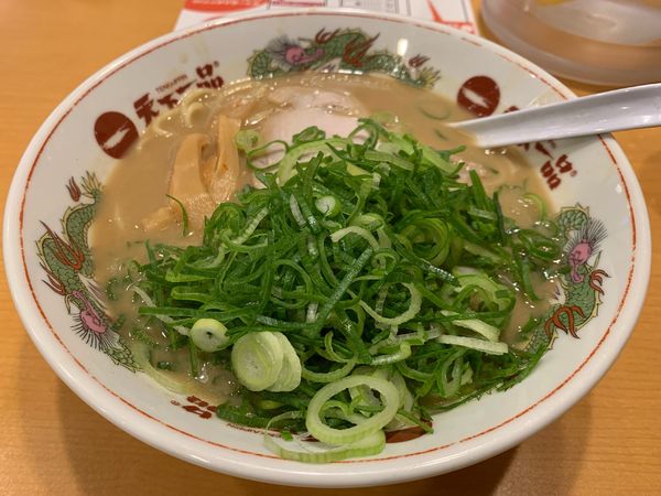 「こってりラーメン+ネギ」@天下一品 歌舞伎町店の写真