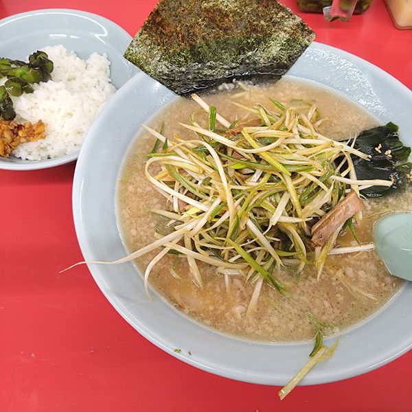 「ネギラーメン750円、半ライス80円」@ラーメンショップ〇化 市原山木店の写真