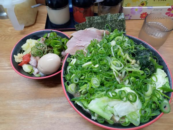 「全部のせ￥1080  まかない飯ｃ(tp)¥50」@麺家 紫極の写真