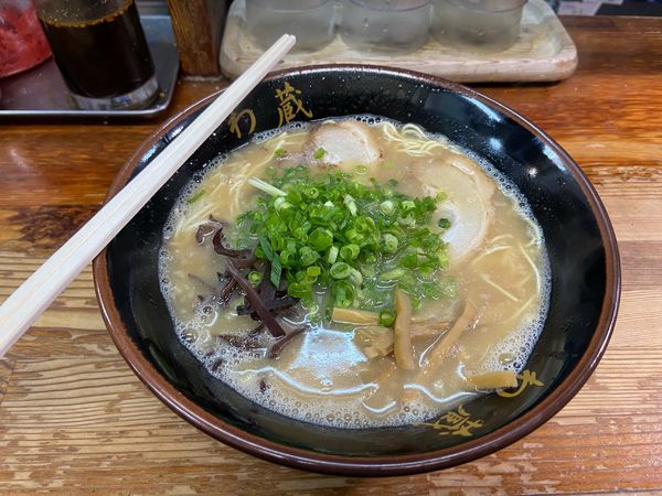 「わくらーめん」@博多とんこつラーメン わ蔵 歌舞伎町店の写真