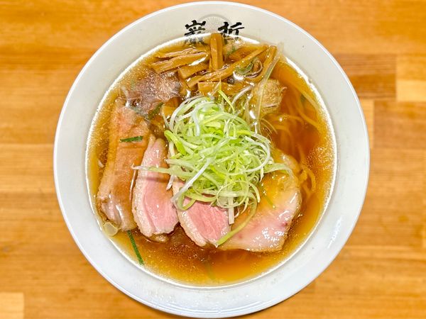 「★＜年末限定献立＞醤油(鴨出汁)🍜¥1,200」@ラーメン 巌哲の写真