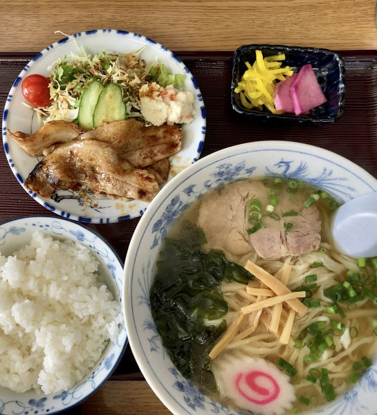 「ラーメン定食¥950」@光楽の写真