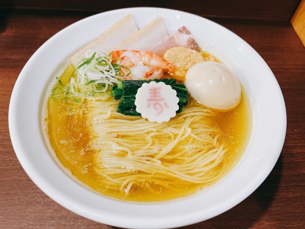 「特中華 貝とオマールバターの塩」@メヂカそば 吟魚の写真