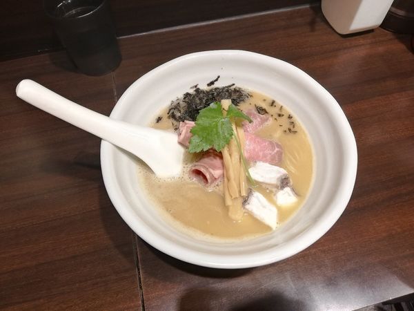 「真鯛白湯そば　(限定)」@寿製麺 よしかわ 西台駅前店の写真