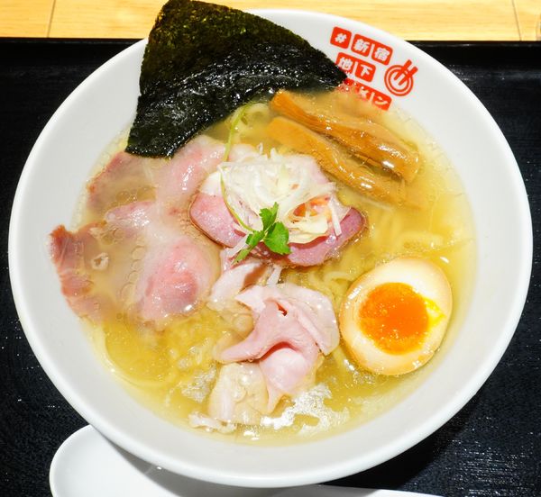 「お出汁の塩らぁ麺 小田急盛り」@#新宿地下ラーメンの写真