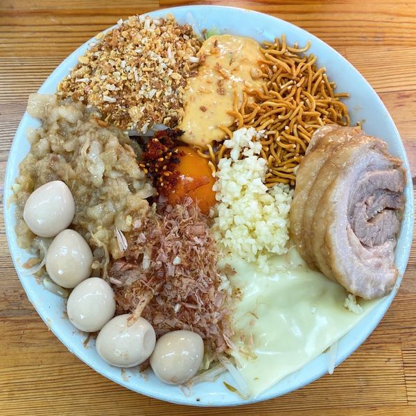 「まぜそば（並）¥920 UZURA（5個）¥130」@ハイマウントの写真