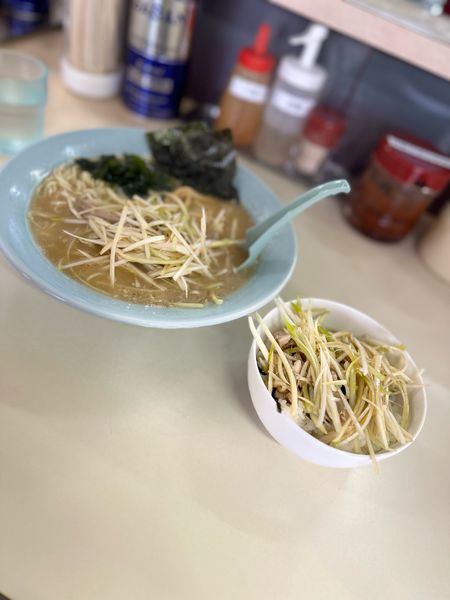 「ネギラーメン+ネギ飯」@ラーメンショップ 名和店の写真