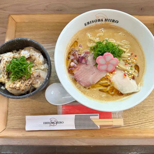 「超濃厚えびそば+炙り鶏マヨ丼」@えびそば 緋彩の写真