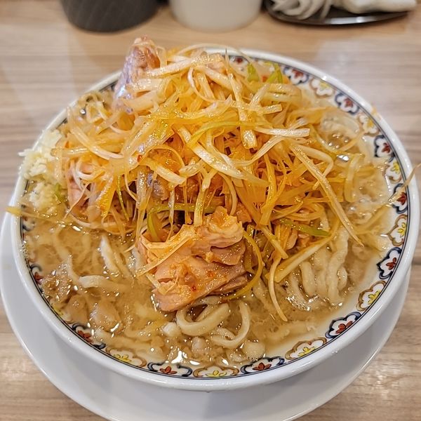 「【年末限定】ネギチャーシュー麺」@くじら食堂 nonowa東小金井店の写真