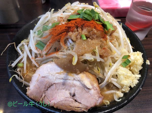 「すごい味噌ラーメン(麺300g)麺が餅、ハーフ＆ハーフ１辛、ニン」@立川マシマシ 8号店の写真