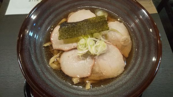 「キリン一番搾り・小瓶+ほうじ茶スープの赤いチャーシュー麺」@茶寮 花ぞむかしのの写真