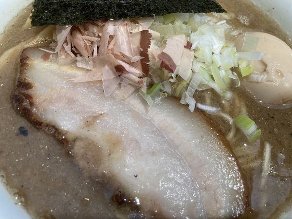 「味玉中華そば(中)」@つけめん 玉 本店の写真