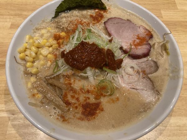 「辛白味噌ラーメン」@中華そば 貴将の写真