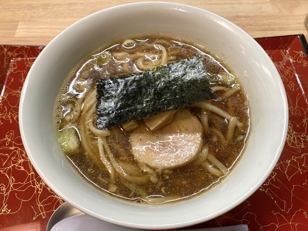 「らぁめん 870円」@自家製麺 つむぎの写真