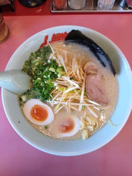 「プレミアム塩とんこつ」@ラーメン山岡家 八千代店の写真