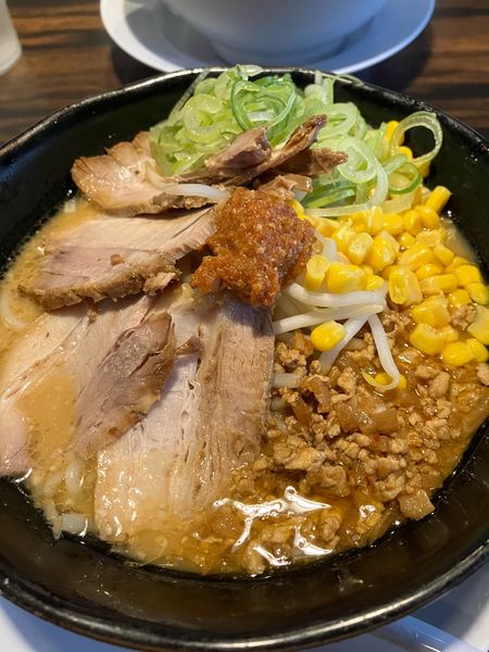 「旨辛味噌チャーシュー（1180円）」@麺屋しょうじの写真