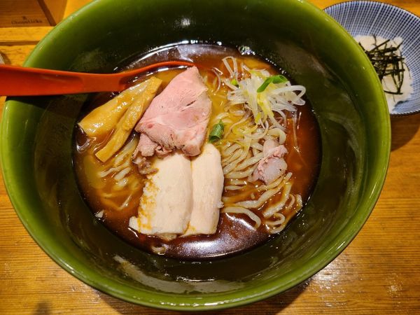 「焼きあご塩ラーメンセット」@焼きあご塩らー麺 たかはし 新宿本店の写真
