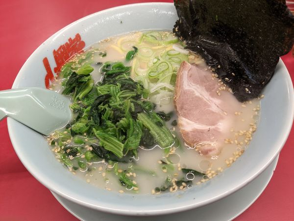 「塩ラーメン ほうれん草増し」@山岡家 狭山店の写真