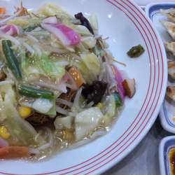 長崎皿うどん730円