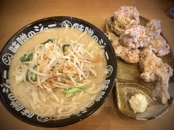 「味噌ラーメン(チャー無･野菜400g･760¥)」@味噌のジョー 牛久店の写真