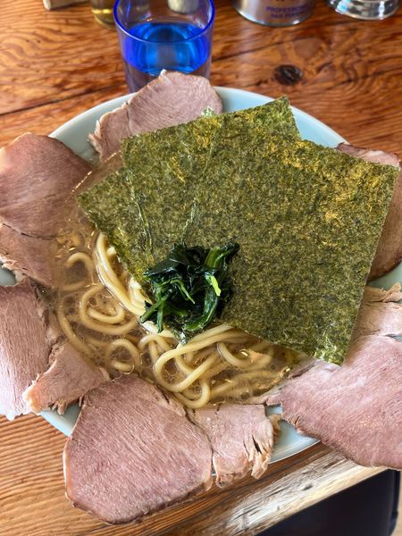 「チャーシュー麺大盛1050円、硬め濃いめ」@高野家の写真