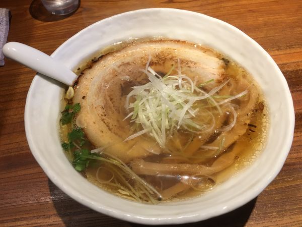 「醤油ラーメン」@手打ちラーメン創房 舌笑家の写真