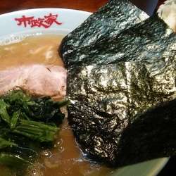 らーめん 800円＋キャベチャ 150円