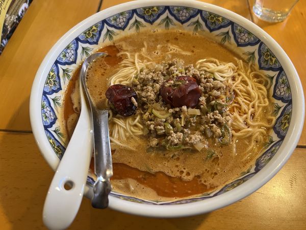 「激辛坦々麺」@中国ラーメン揚州商人 アネックスチェックイン新橋店の写真