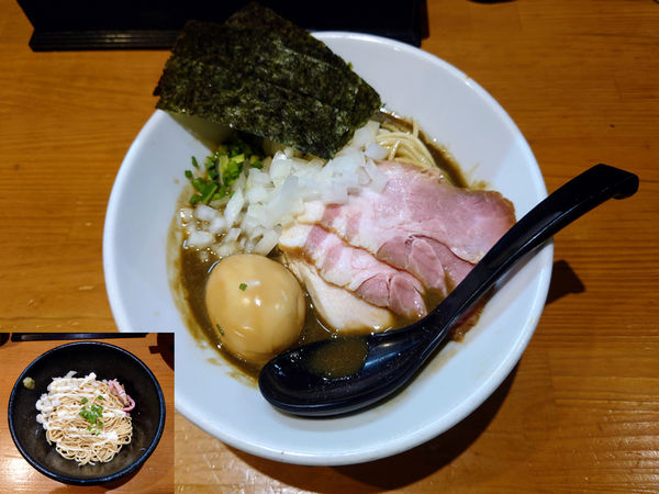 「特製濃厚蕎麦+牛脂の和え玉」@亀戸煮干中華蕎麦 つきひの写真