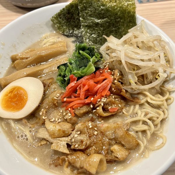 「【火曜限定 チャレンジオリオン】BUTA RAMEN（中盛）」@オリオン食堂の写真