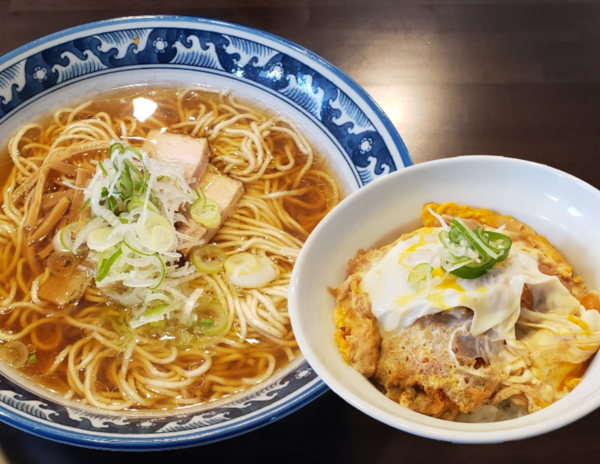 「中華そば¥590　カツ丼¥390」@斗香庵  OJIMAの写真