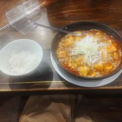 背脂麻婆麺+半ライス