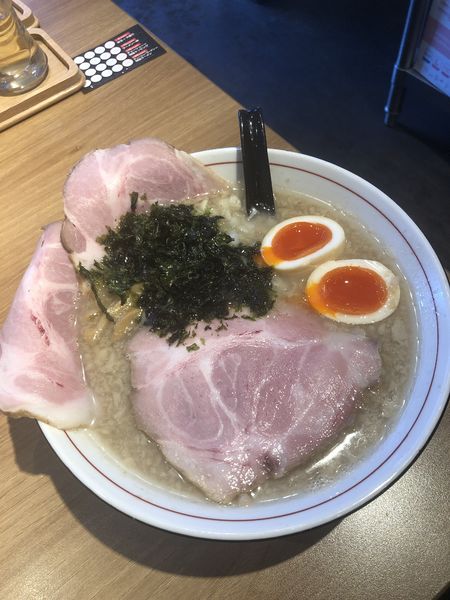 「特製背脂煮干」@麺 鍾馗の写真