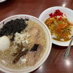 背脂煮干ラーメン + 半カレー