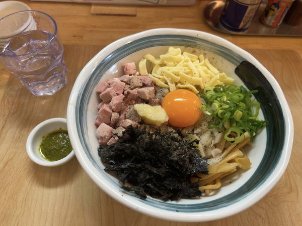 「鷄白湯煮干しまぜそば（少なめ）」@Ramen611の写真