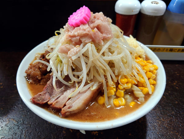 「限定 味噌らーめん+コーン」@ぶたけん。の写真