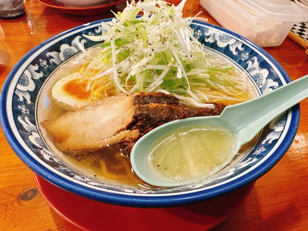 「塩らーめん」@ラーメン美華房の写真