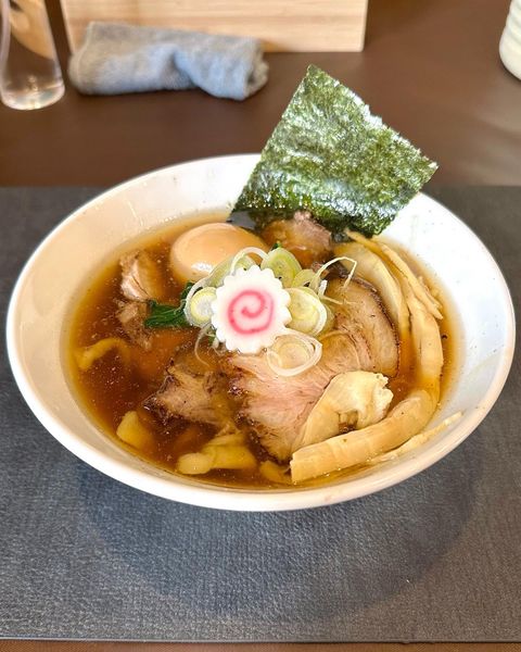 「味玉醤油ら〜麺」@手打ち 蓮の写真
