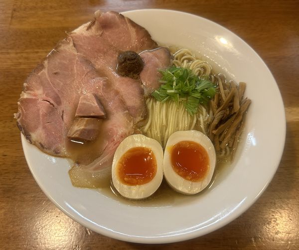 「ポルチーニ香る塩らぁ麺 DX1150円」@らぁ麺はうす Sumika0の写真